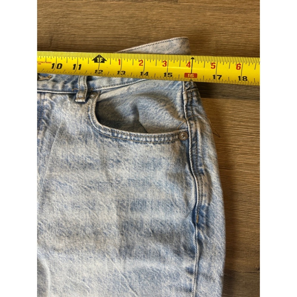American Eagle Mom Jeans Light‎ Acid Wash Distressed High Rise Size 10 Short - Picture 9 of 13